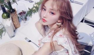 身着白衣心有锦缎