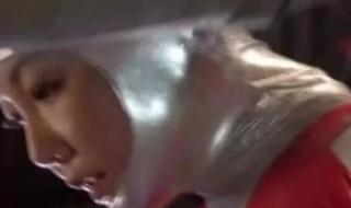 女奥特曼被怪兽图片 女奥特曼被怪兽图片